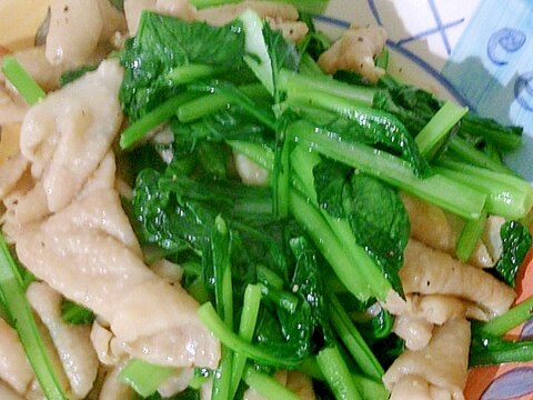 小松菜と鶏皮の塩炒め